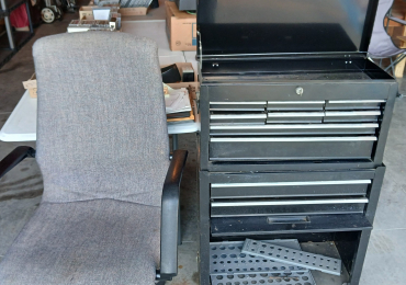 Large moving sale